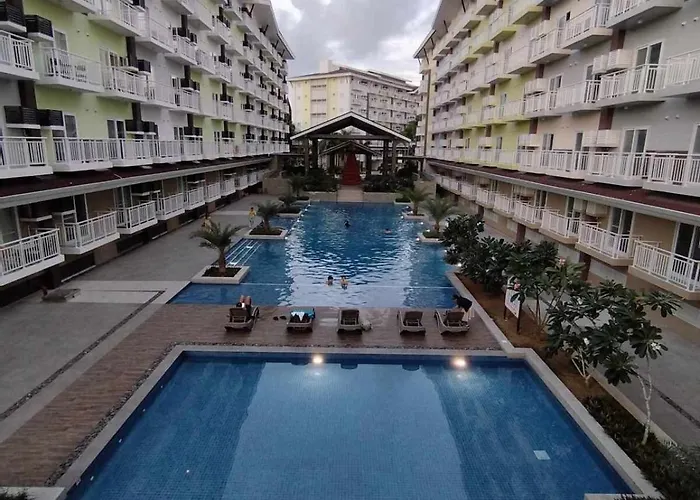Lauriz Place At Amani Grand And Residences アパート マクタン